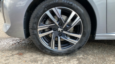 Peugeot 208 1.2 PureTech 100 Allure Premium + 5dr Petrol Hatchback